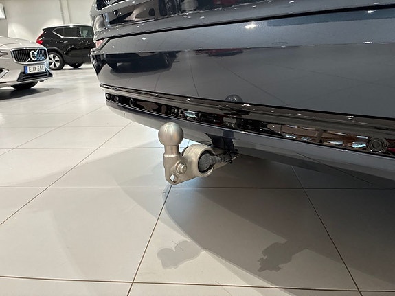 Volvo XC90 15 of 22