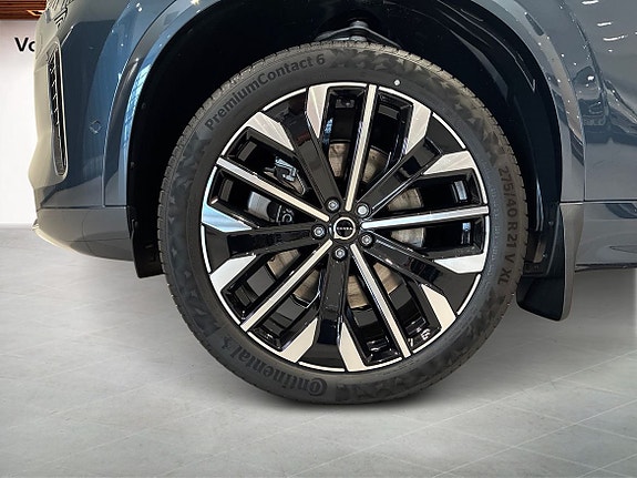 Volvo XC90 9 of 22