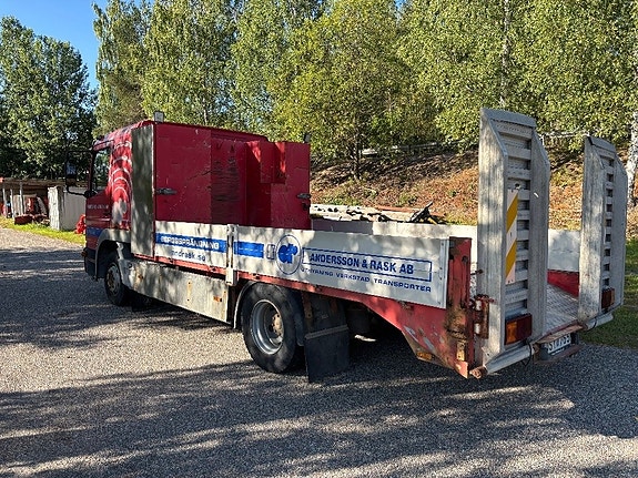 Mercedes-Benz bytes Flakbil med ramp 1023 5 of 5