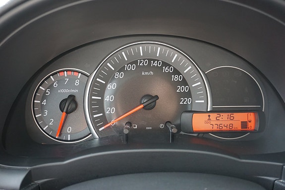 Nissan Micra 28 of 29