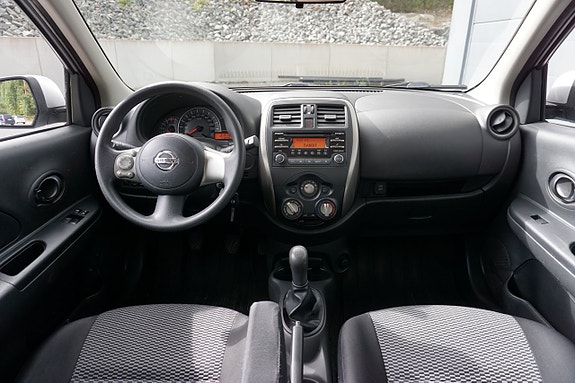 Nissan Micra 2 of 29