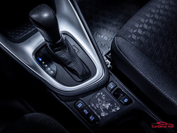 Toyota Yaris 24 of 25