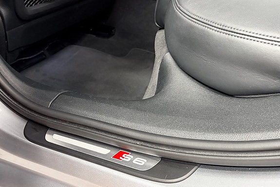 Audi S6 20 of 26