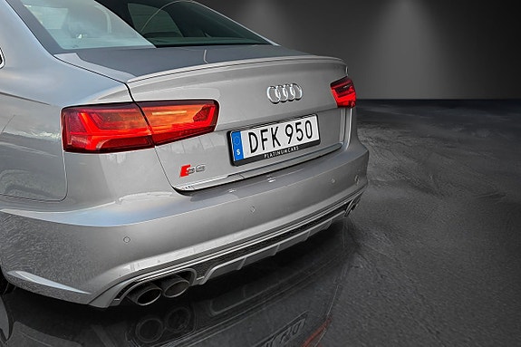 Audi S6 6 of 26