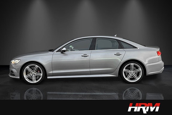 Audi S6 2 of 26