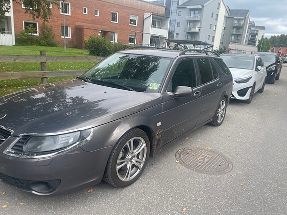 Saab 9-5 3 of 4