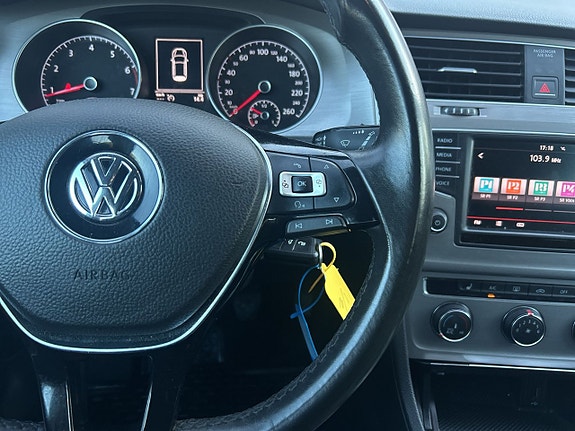 Volkswagen Golf I 17 of 21
