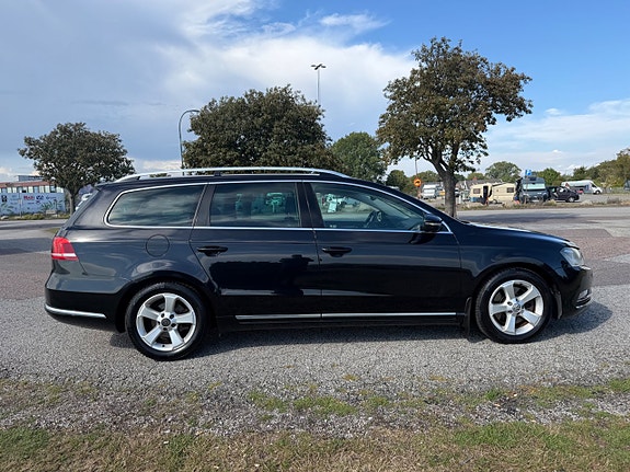 Volkswagen Passat 5 of 15
