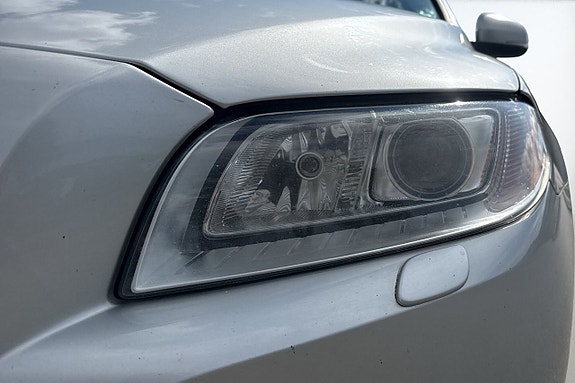 Volvo V70 10 of 21