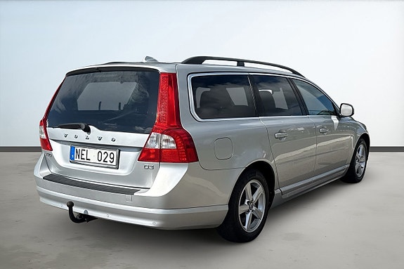 Volvo V70 5 of 21