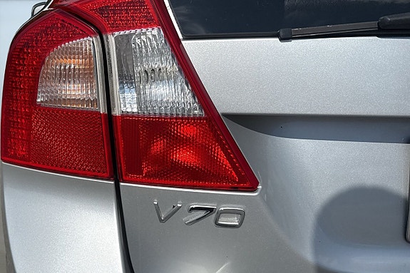 Volvo V70 11 of 21