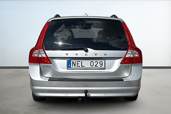 Volvo V70 4 of 21