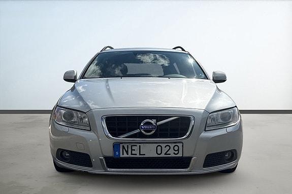 Volvo V70 8 of 21
