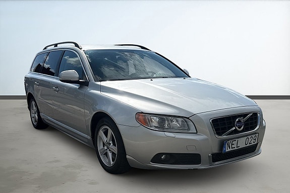 Volvo V70 7 of 21