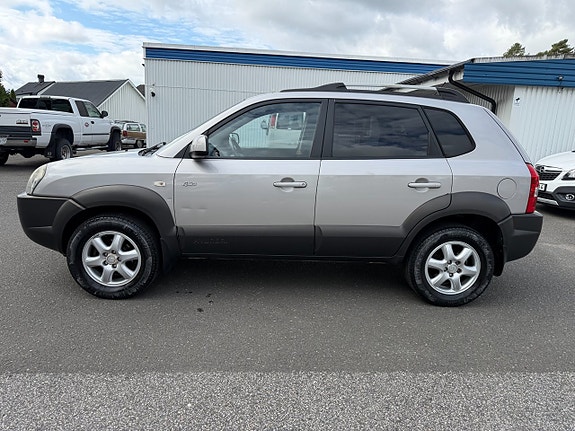 Hyundai Tucson 4 of 17
