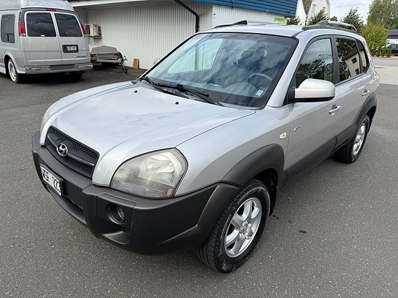 Hyundai Tucson 3 of 17