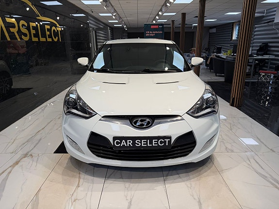 Hyundai Veloster 8 of 23