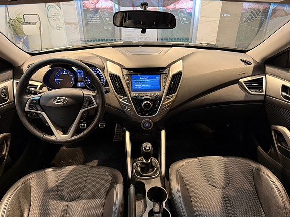 Hyundai Veloster 9 of 23