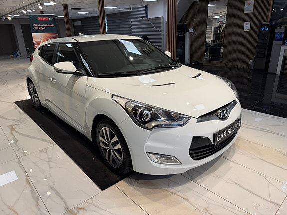 Hyundai Veloster 7 of 23