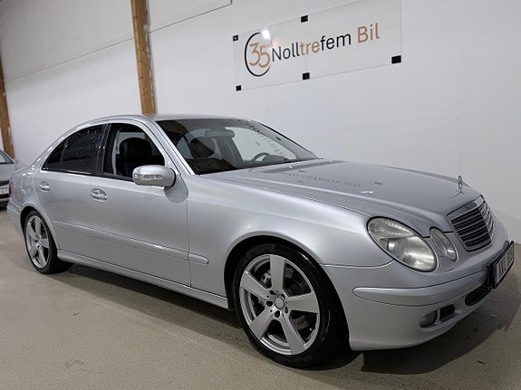Mercedes-Benz E200 7 of 22