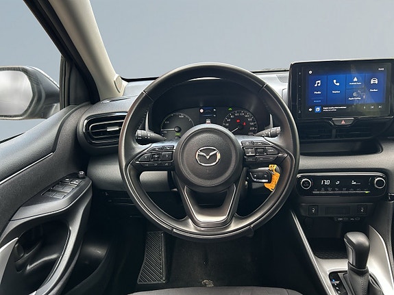 Mazda 2 9 of 23