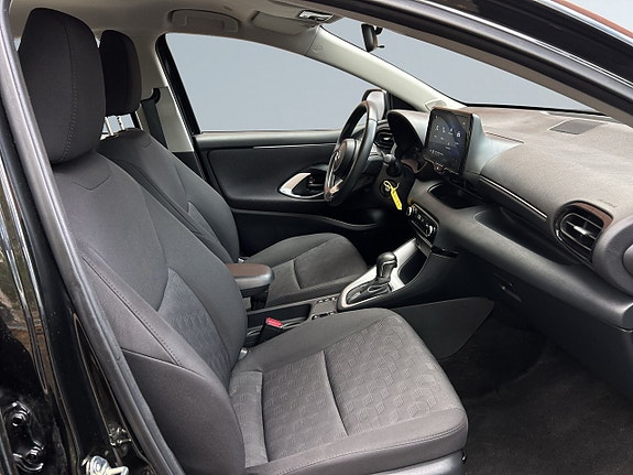 Mazda 2 10 of 23