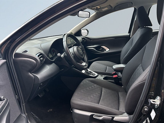 Mazda 2 7 of 23