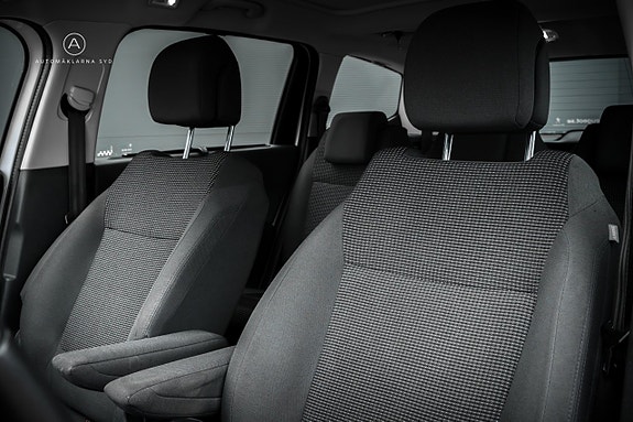 Peugeot 5008 12 of 27