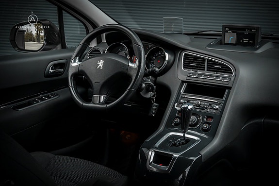Peugeot 5008 16 of 27