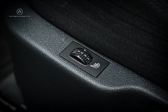 Peugeot 5008 15 of 27
