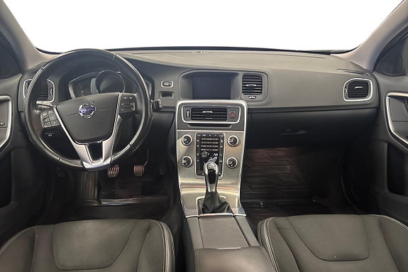 Volvo V60 9 of 18