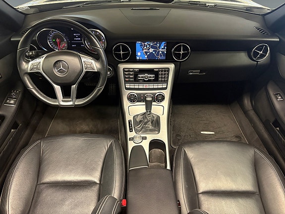 Mercedes-Benz SLK200 2 of 15