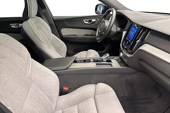 Volvo XC60 10 of 26