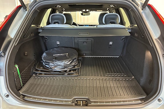 Volvo XC60 13 of 26