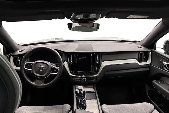 Volvo XC60 9 of 26
