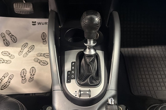 Mitsubishi Outlander 12 of 16