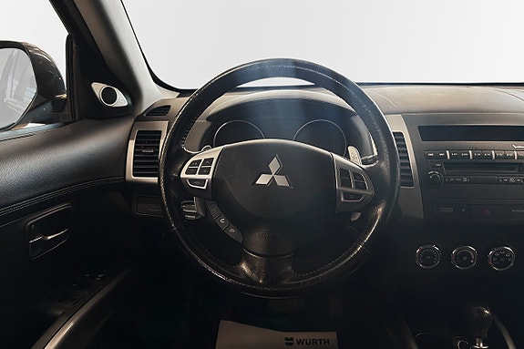 Mitsubishi Outlander 9 of 16