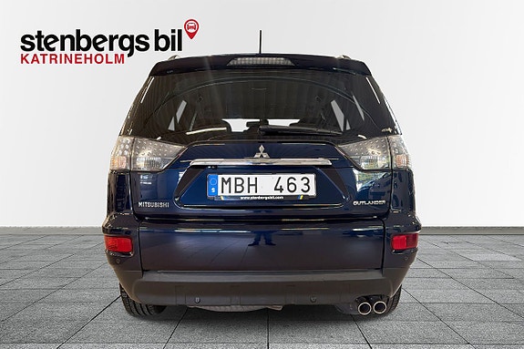Mitsubishi Outlander 4 of 16