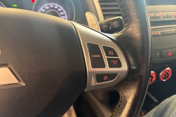 Mitsubishi Outlander 16 of 16