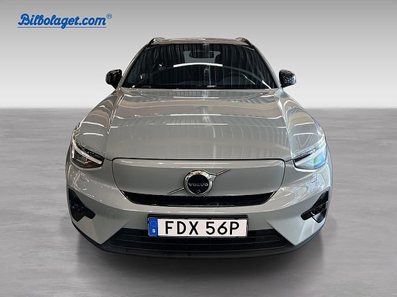 Volvo EX40 3 of 16
