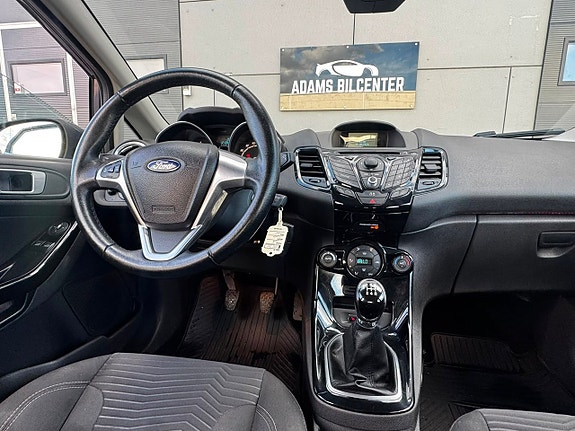 Ford Fiesta 7 of 12