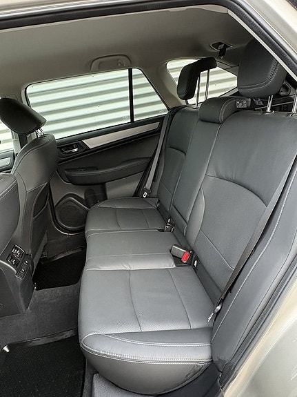 Subaru Outback 13 of 27