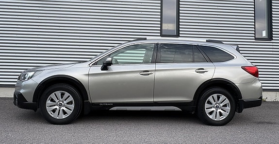Subaru Outback 3 of 27