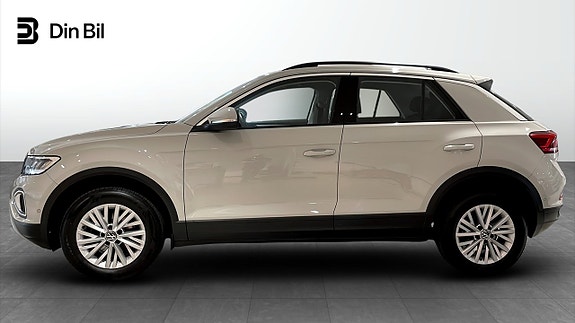 Volkswagen T-Roc 2 of 12