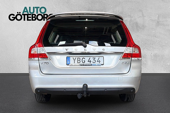 Volvo V70 5 of 16