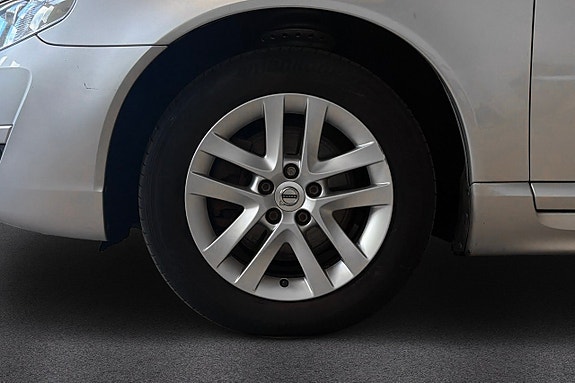Volvo V70 9 of 16