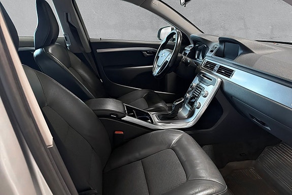 Volvo V70 15 of 16