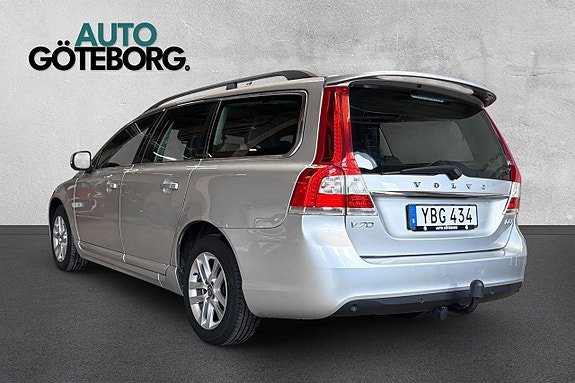 Volvo V70 6 of 16
