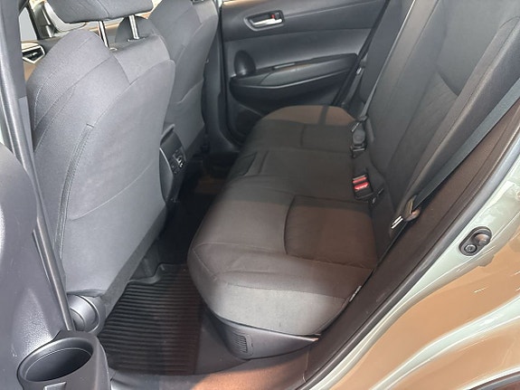 Toyota Corolla Cross 8 of 11