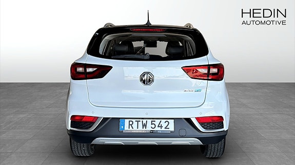 MG ZS EV 7 of 9
